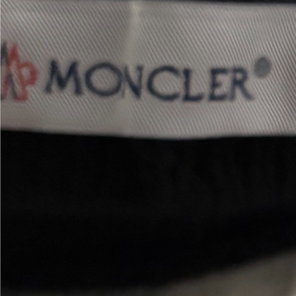 Moncler Men’s  Black and White Logo Beanie - Picture 5 of 5